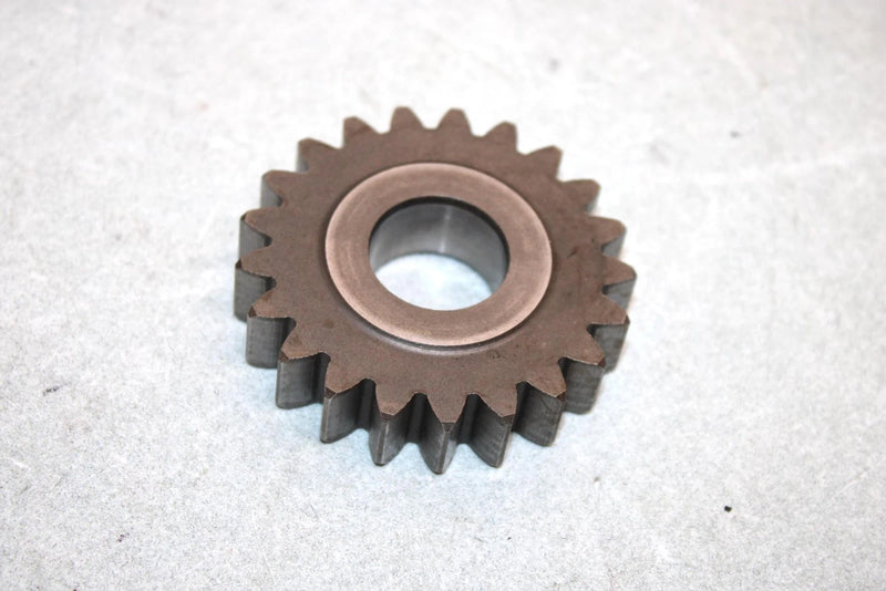 05 Yamaha  Bruin  4wd Hunter  Oem 21T Middle Drive Gear 5UH-17582-10-00 AY38