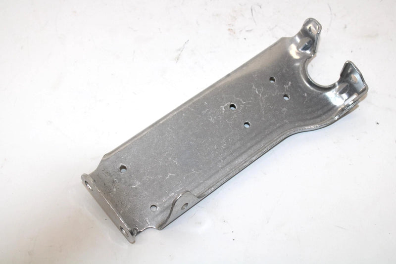 1988 Yamaha Srv Oem Right Steering Gate Bracket 8L8-23883-00-00 SY62