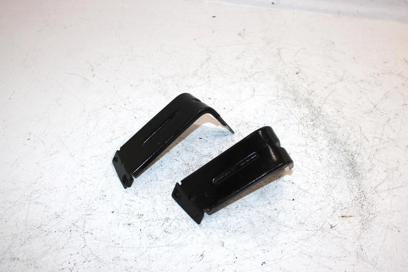 94 Polaris 440 L/c Oem Side Panel Bracket Set 222898-067 5222897-067 SP53