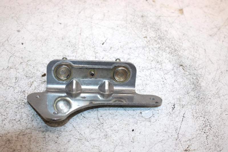 02 Ski-doo Grand Touring 500 Oem Exhaust Bracket 514053263 SS24