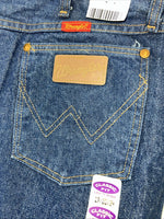 New Men’s Wrangler Cowboy Cut Classic Fit Long Rise Denim Jeans. 19/20x34 K-12
