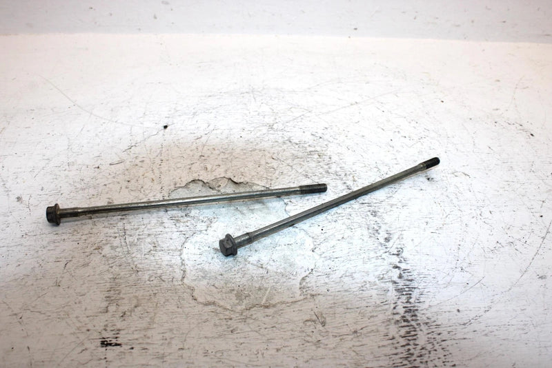 1990 Yamaha  Moto 4 Oem Flange Bolt Pair 90105-08160-00 90105-08195-00 AY5