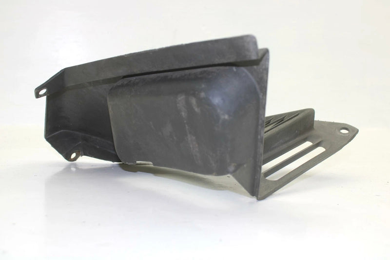 Yamaha OEM Right Louver 8K4-77132-00-00 SY49