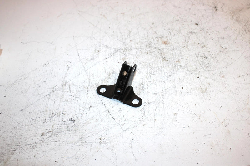 2004 Honda Fourtrax Rincon Oem Front Gearcase Bracket 50350-HN8-000 AH2