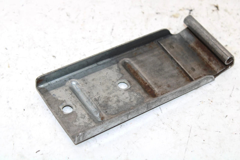 1979 Yamaha Et250c Oem Front Belt Cover Mount Bracket 8G5-77315-00-00 SY61