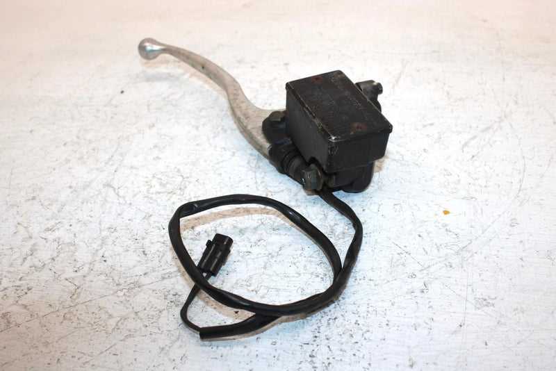 2004 Yamaha  Bruin 350 Oem Front Brake Master Cylinder 5KM-2583T-01-00 AY24