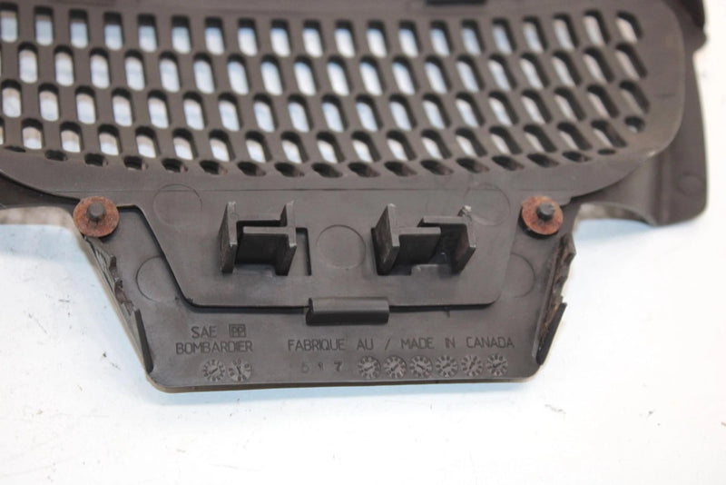 01 Ski-doo Mxz 700 Trail Oem Center Grill Black 517302026 SSS