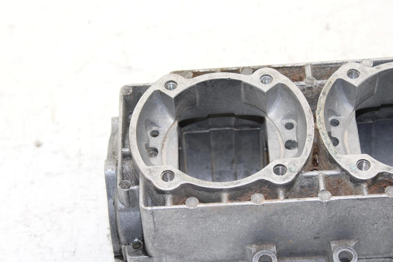 1989 Yamaha Phazer Oem Crankcase 88T-15100-01-00 SY13