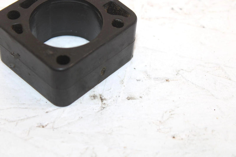 2009 Ski-doo Mxz 600 Oem Right 4 Point Suspension Block 503191562 SS92