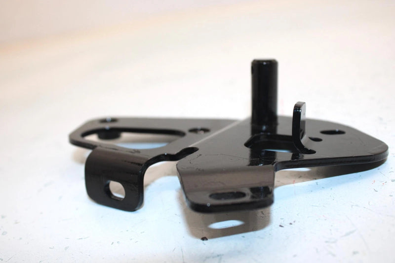 04 Polaris Atp 330 4x4 Oem Rear Brake Pedal Bracket 1014057-067 AP23