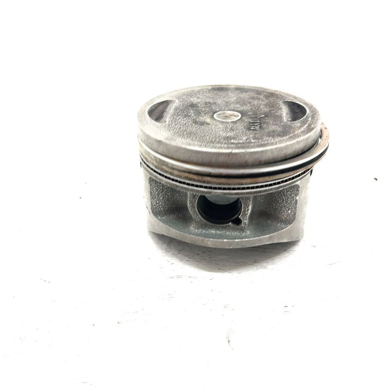 95 Yamaha Big Bear 350 YFM350FW 4x4 OEM 83mm Piston 1YW-11631-01-Y0 AY58