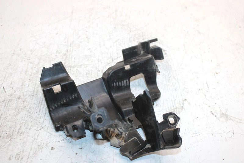 2019 Can-am Outlander 570 Oem Front Brake Hose Bracket 705600983 AB9