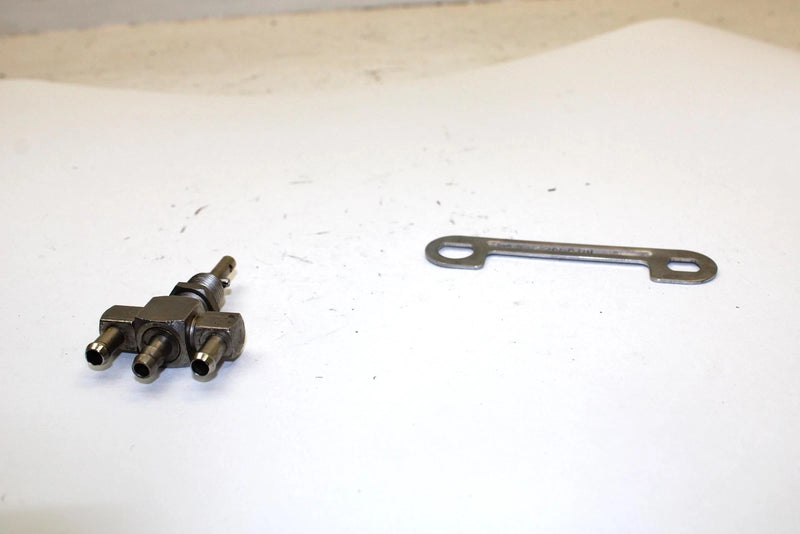 1996 Arctic Cat Monte Carlo 900 Oem Fuel Reserve Valve 0673-854 JA0