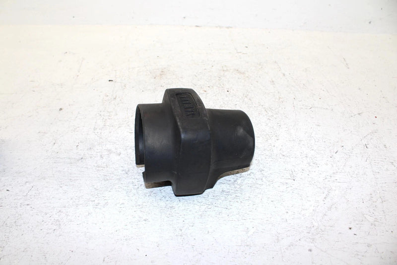 1995 Yamaha Vmax 600 Le Oem Strut Protector Pair 82M-77551-00-00 SY21