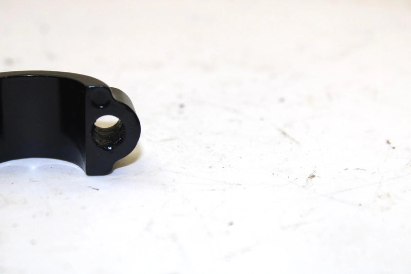 1992 Suzuki King Quad 300 Oem Master Cylinder Clamp 59671-36500 AS19