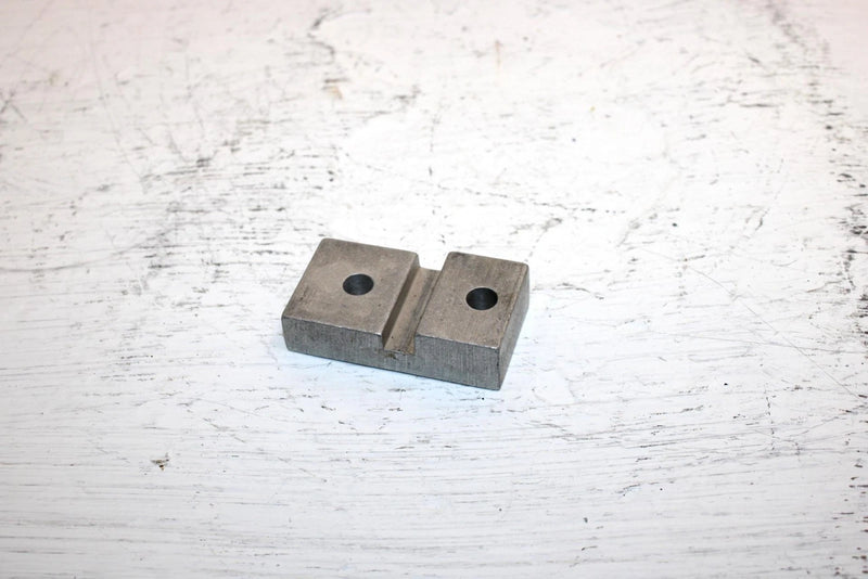 2001 Polaris 800 Le Oem Rail Support Block 5132577 SP22
