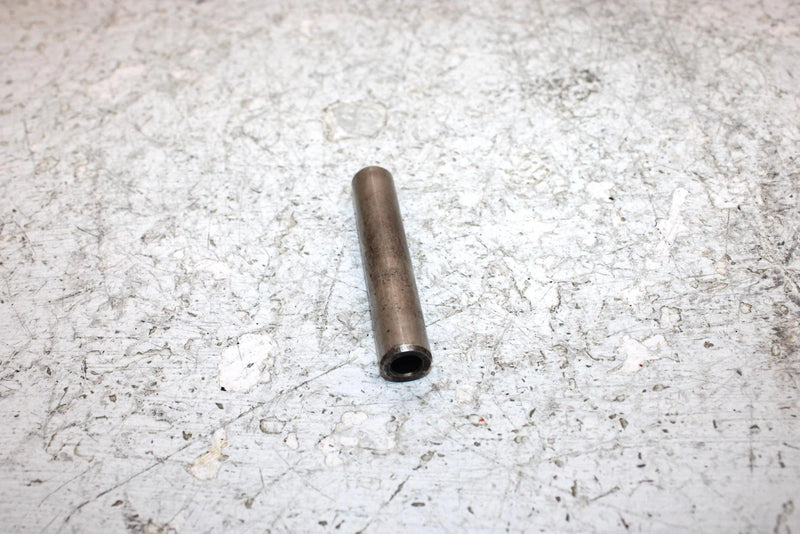 1998 Suzuki Quadrunner 250 Oem Idler Shaft Pin 09206-13016 AS13