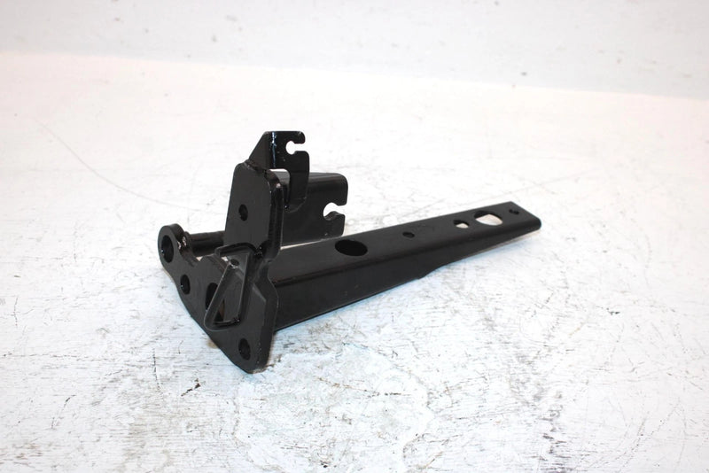 1998 Yamaha  Grizzly Oem Right Rear Footrest Support 4WV-27421-00-00 AY49