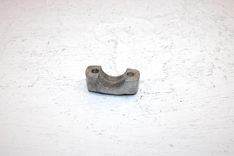 82 Honda Atc 185 Sa All Terrain Oem Handlebar Mount 95014-32100 95014-21101 AH70
