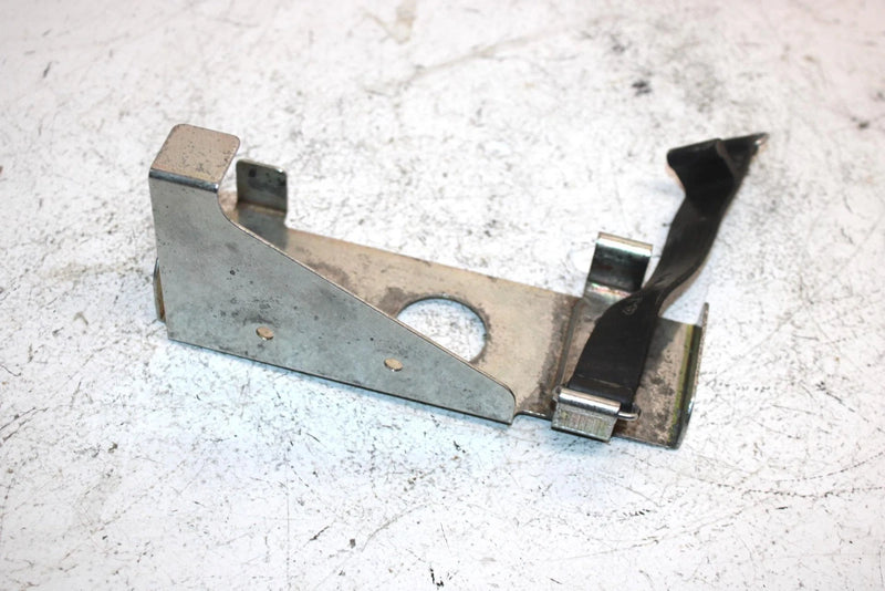 94 Yamaha Vmax 600 Oem Tool Kit Bracket 8AB-21945-00-00 SY2