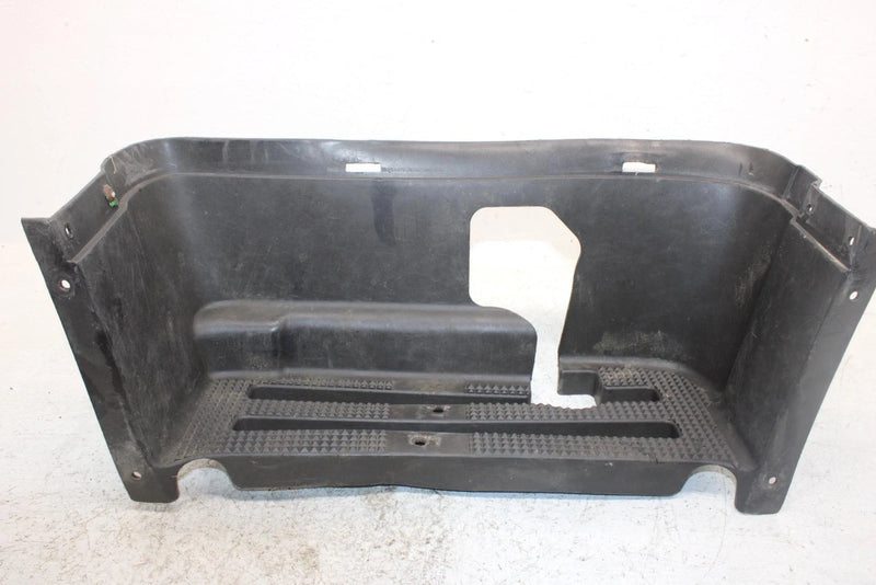 2006 John Deere  Buck 650 Oem Right Footwell 705000535 AJ0