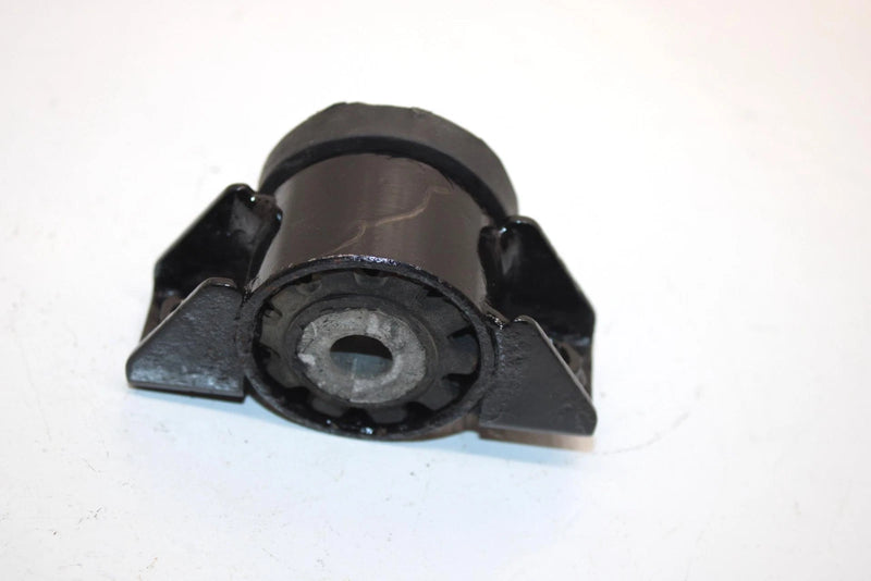 99 Kawasaki Prairie 400 4x4 Oem Rear Lower Engine Mount Bracket 32190-1097 AK16