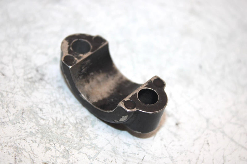 86 Honda Trx200 Sx A  Oem Front Master Cylinder Clamp 45517-961-00 AH27
