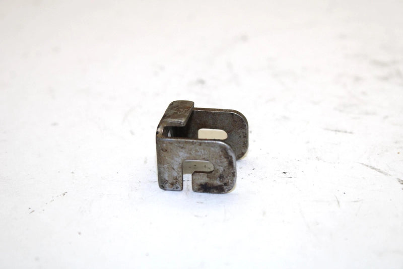 Yamaha  Oem Strap Hook EU0-65772-30-00 Q4069