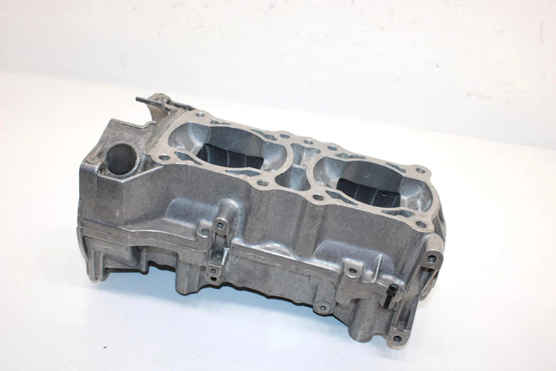 95 Polaris 500 Carb Oem Crankcase W/out Studs 3084609 SPS