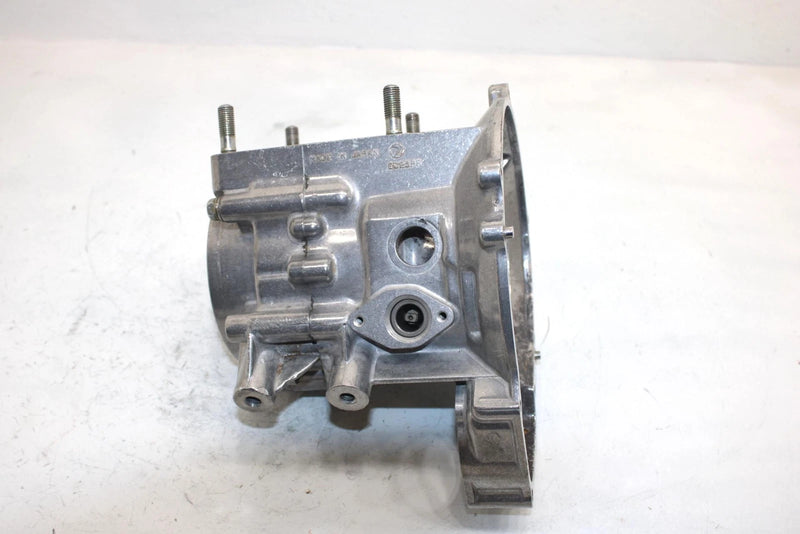 01 Polaris Trail Blazer  Oem Crankcase 3087048 AP1