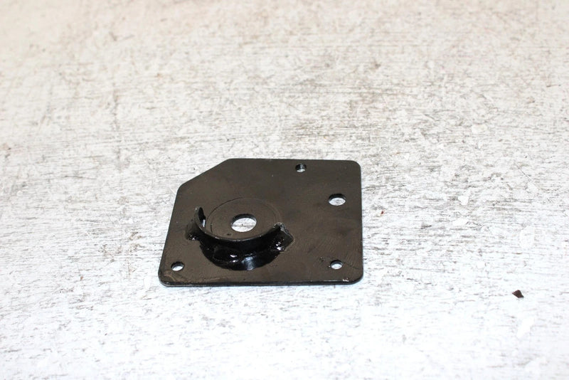 2000 Polaris Classic Touring Oem Right Front Suspension Mount 1012270-067 Q5258
