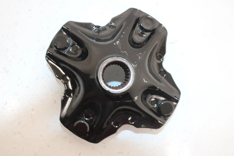 86 Honda Fourtrax  Trx125 A Oem Rear Wheel Hub 42410-VM6-000 AH7