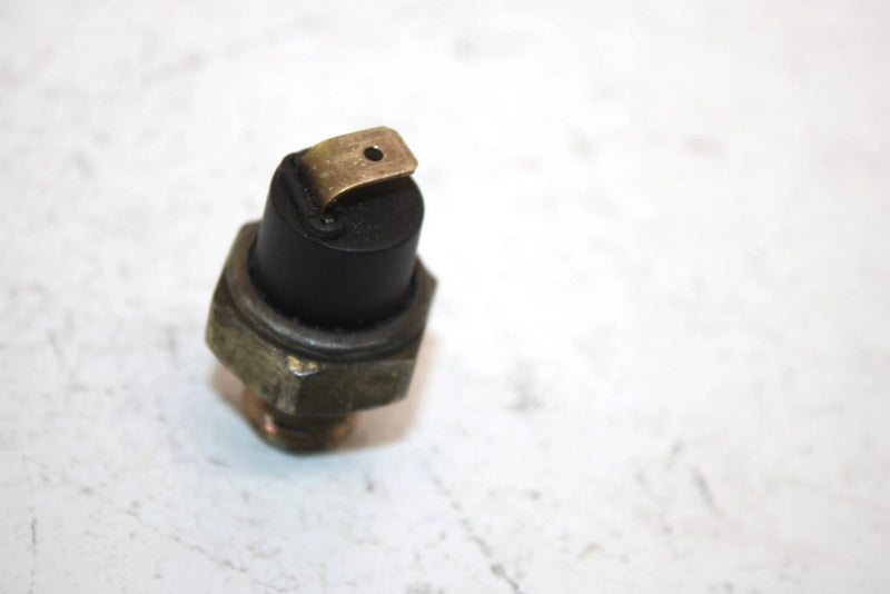 04 Polaris Frontier Classic Oem  Engine Oil Pressure Sensor 4010611 SP182
