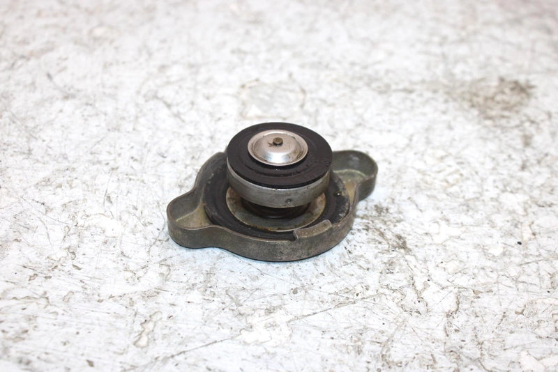 2006 John Deere  Buck 650 Oem Radiator Cap 709200207 AJ0