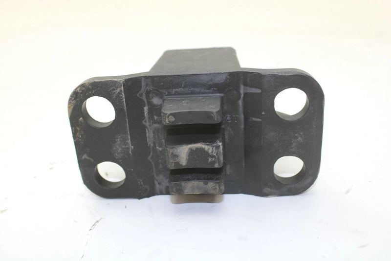 96 Yamaha Wave Raider 760 OEM Engine Mount Stopper 62T-44532-10-00 JY1 