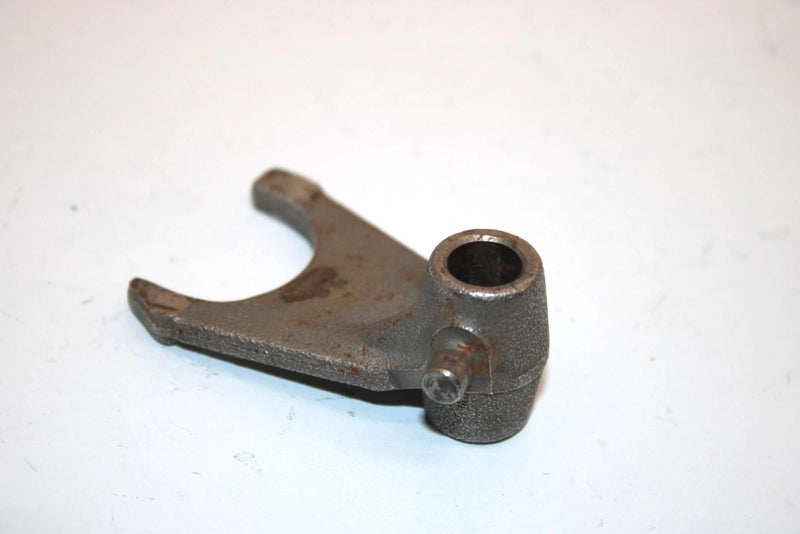 83 Suzuki Alt125 3x9 Model D  Oem Shift Fork #3 25231-24200 AS12