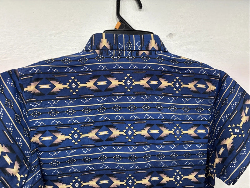 New Women’s Cumberland Blue Crop Top Short Sleeve Pearl Snap Medium LL-52