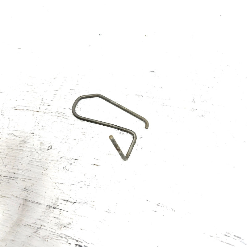 2004 John Deere Trail Buck 650 EXT OEM Latch Spring 705000259 AJ1.1