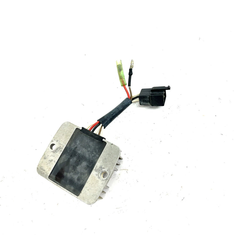 null Yamaha Timberwolf 250 YFB250 OEM Voltage Regulator 4GB-81960-00-00 AY56