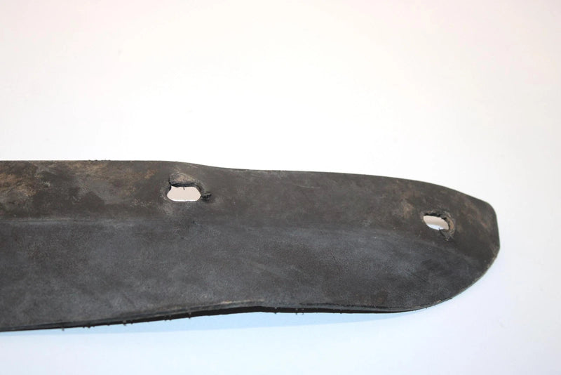 00 Polaris Trail Boss 325 Oem Front Right Mud Flap 5850156 AP37