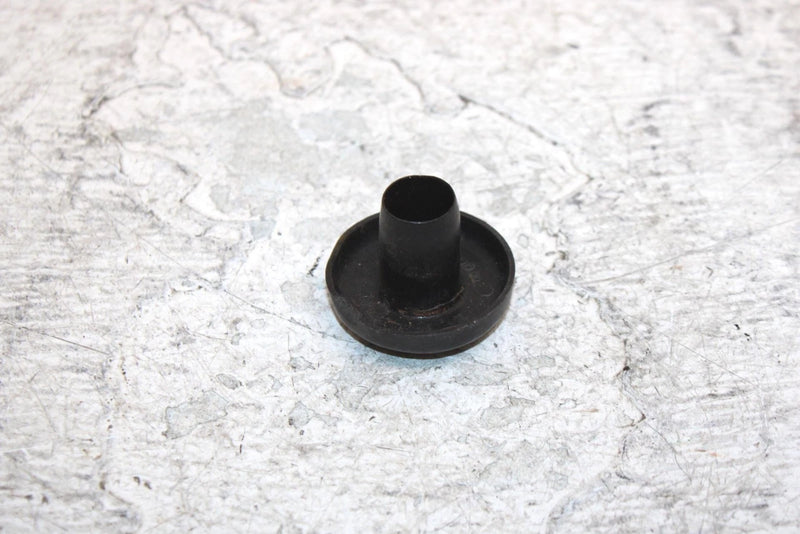 2000 Ski-doo Mxz 700 Oem Steering Spindal Cap 572091300 SS8