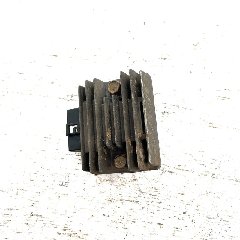 88-95 Kawasaki Bayou 220 OEM Voltage Regulator 21066-1052 AK36