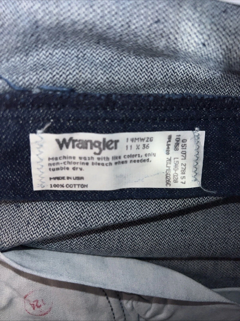 New Men’s Cowboy Cut Slim Fit Wrangler Denim Jeans. 11/36 F-34