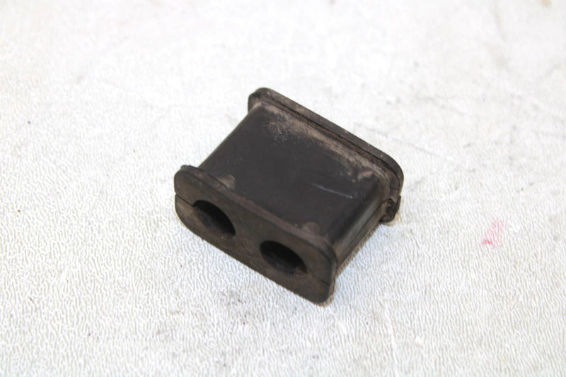 2003 Suzuki Lt-f400f Oem Oil Cooler Line Grommet 16468-38F01 AS23