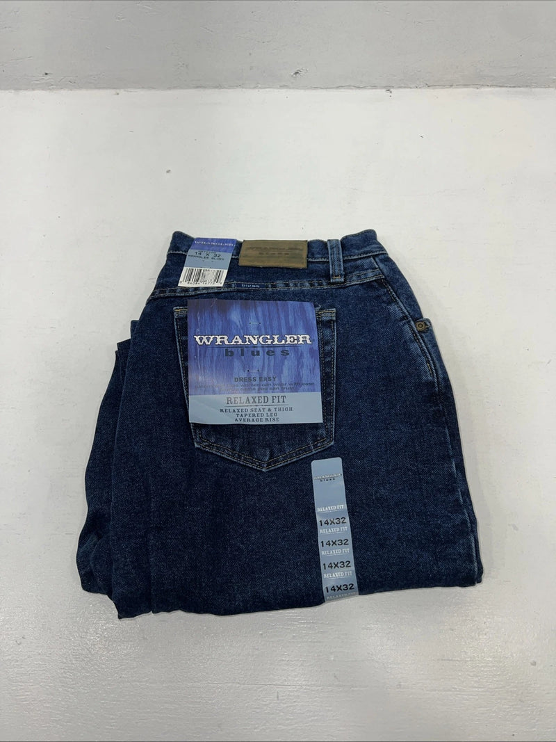 New Men’s Wrangler Blues Dress Easy Relaxed Fit Denim Jeans. 14x32 L-11