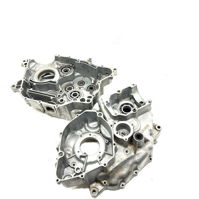 1992 Yamaha Big Bear 350 YFM350FW 4x4 OEM Crankcase 1YW-15100-07-00 AY53