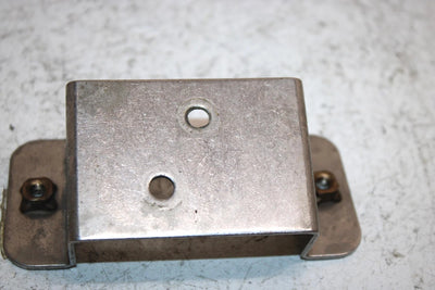 1994 Kawasaki 750 Ss Super Sport Oem Fuel FIlter Mount Bracket 11047-3761 JK9
