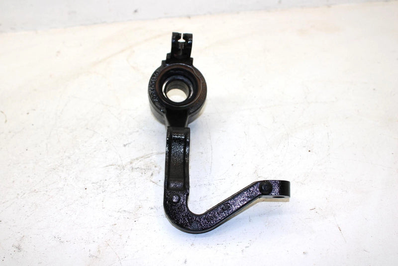 2004 Bombardier Out Lander Oem Front Left Steering Knuckle 709400132 AB12