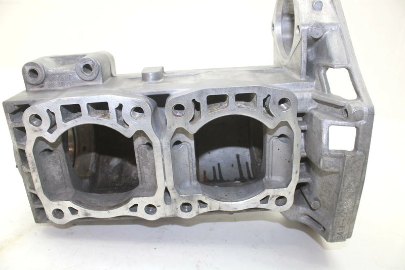 88 Yamaha Exciter EX570M OEM Crankcase 84N-15100-02-00 SY50