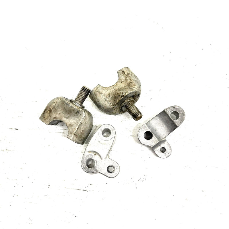 01-09 Honda Foreman Rubicon 500 OEM Handlebar Mount Set 53130-HB3-770 AH95